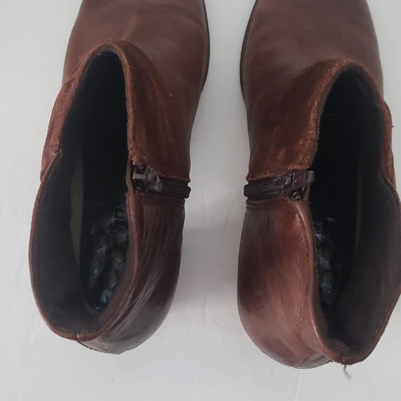 ELITES/ Walking Ankle Boots, Brown Leather with Suede, Size 7M - Picture 7 of 14